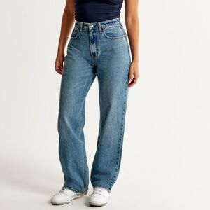 Abercrombie - Curve Love High Rise Loose Jean - 29 Short